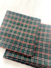 Cargar imagen en el visor de la galería, PACK SERVILLETAS TARTÁN VERDE