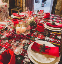 Cargar imagen en el visor de la galería, MANTEL ESTAMPADO NAVIDAD
