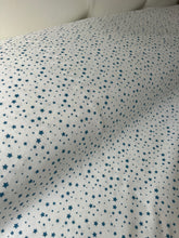 Cargar imagen en el visor de la galería, FUNDA ESTRELLAS AZULES
